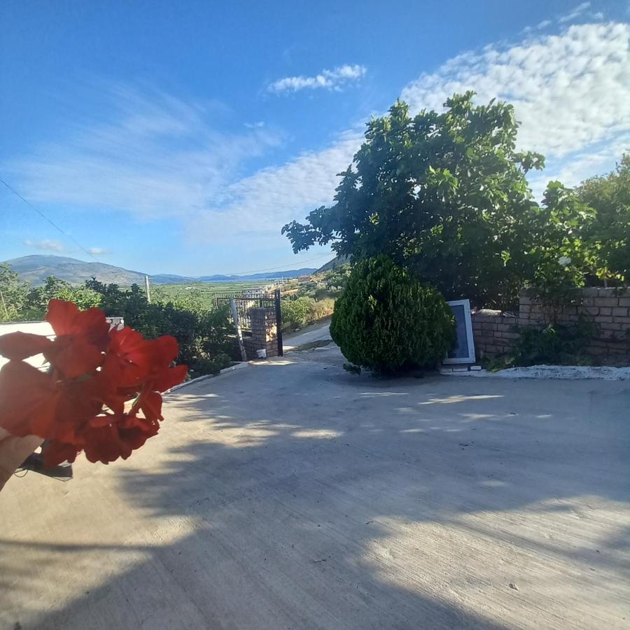 Vila Pasha Sarandë Exteriör bild